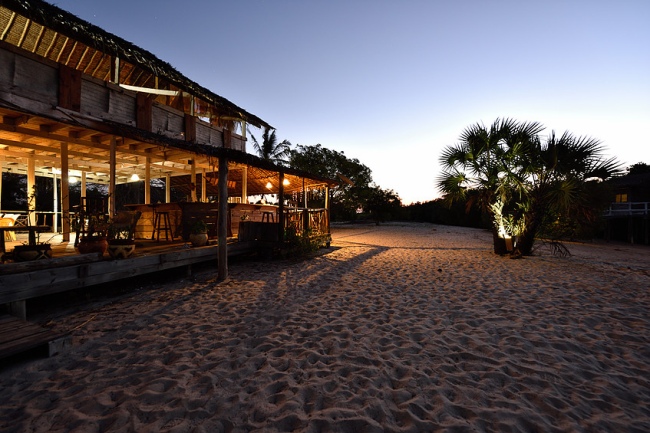 Unser Restaurant im Abendlicht - Tansania - 