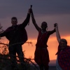Sonnenuntergänge & Lagerfeuer mit den Masai genießen ...
