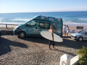 Komplett ausgestattete Surf-Bullis in und Portugal