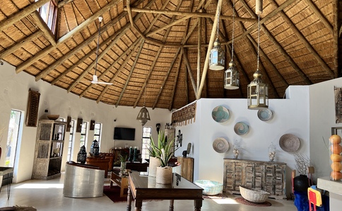 Ökologisch geführte Luxus Safari-Lodge im Wildtierreservat