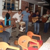 Musiker aus dem Dorf sind oft zu Gast im Hotel 