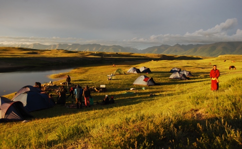 Pferde-Trekking mit Zelten im Norden der Mongolei