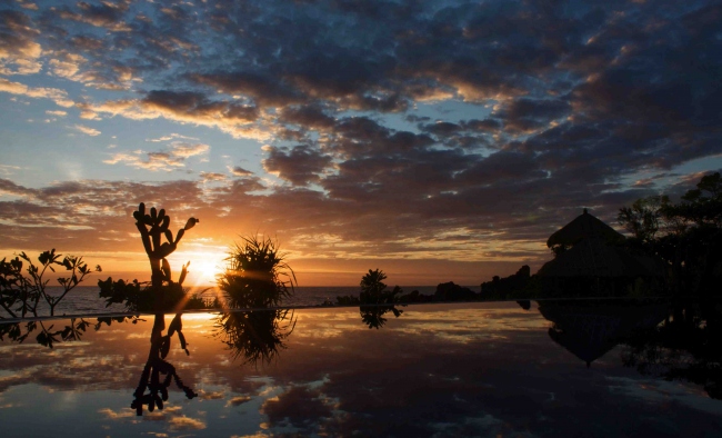 Traumhafter Sonnenuntergang - Indonesien - 