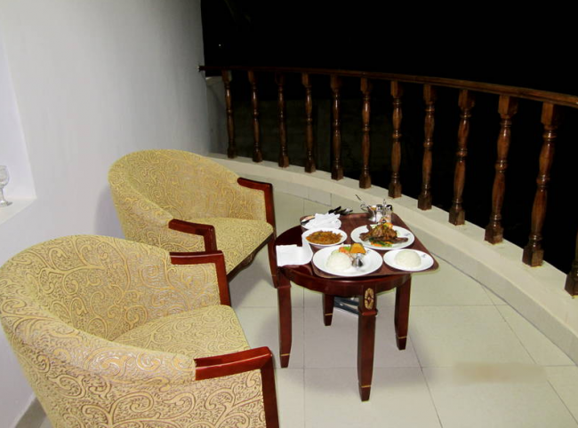 Alle Zimmer mit Balkon oder Terasse mit Blick in den Garten oder aufs Meer - Tansania - 
