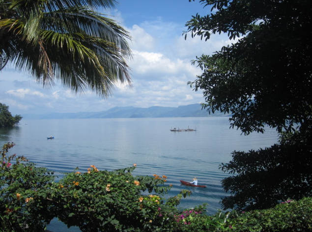 Den Blick auf den Lake Toba beim Indonesien-Urlaub genießen - Indonesien - 