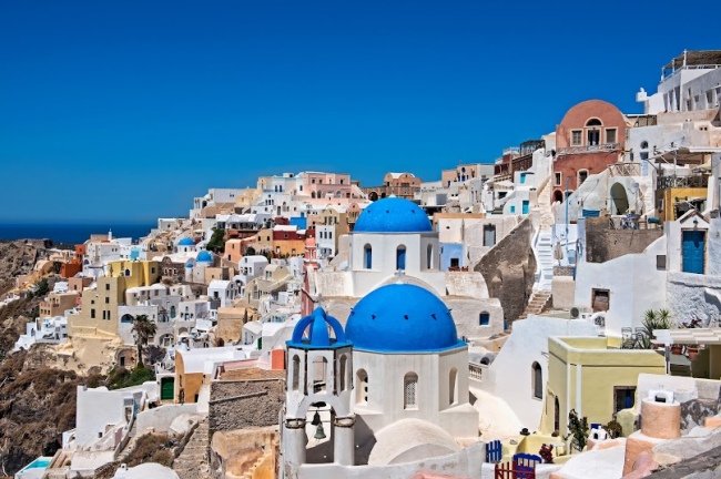 Weiß-Blaue Kirchen in Oia - Griechenland - 