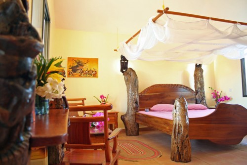 Gästezimmer mit handgefertigtem King-Size-Bett - Kenia - 