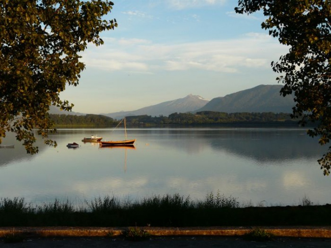 Der Lago Panguipulli gehört zu den landschaftlich schönsten Seen Chiles. - Bolivien - 