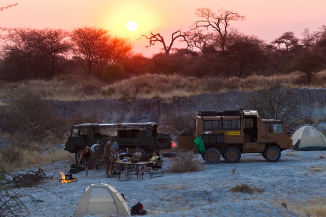Mit uns erleben Sie nicht nur traumhafte Sonnenuntergänge unter freiem Himmel - Namibia - 