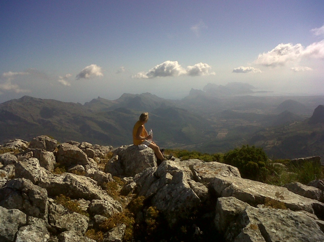 Wanderung im Tramuntana-Gebirge, Blick vom Gipfel des Tomir - Spanien - 
