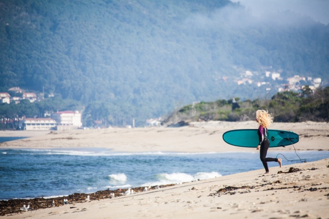 Freiheit und Natur beim Surfen - Portugal - 