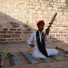 Traditioneller Straßenmusiker