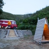 Luxus-Camping im Wohnwagen - ein ehemaliger Rettungswagen der Feuerwehr