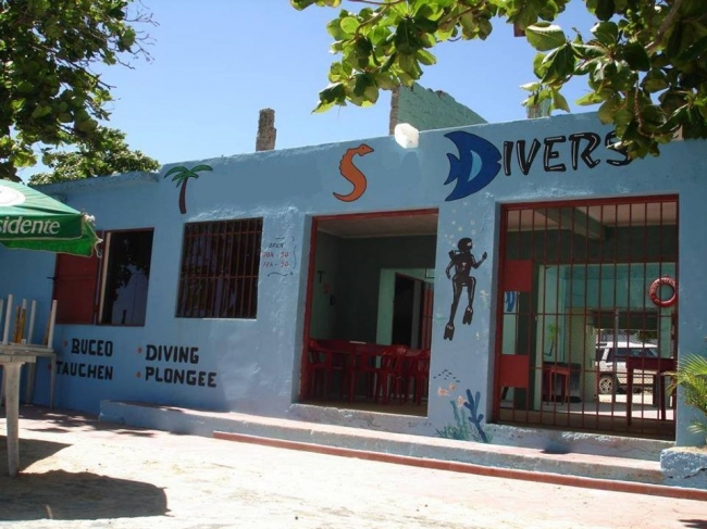 Zugang vom Strand zu unserer Tauchschule - Dominikanische Republik - 