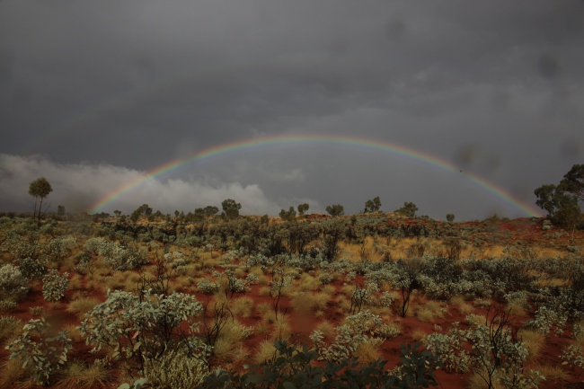 Sehr selten: Regenbogen auf der Canning Stock Route - Australien - 