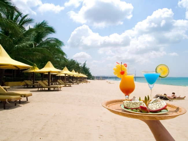 Unser Privatstrand mit Service von Getränken, Snacks, Strandhandtücher - Vietnam - 