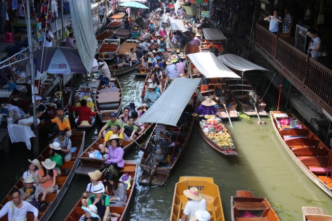 Damnoen Saduak Floating Market - Thailand - 