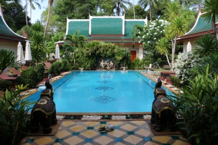 Stilvolles Deluxe Bed and Breakfast auf Phuket strandnah