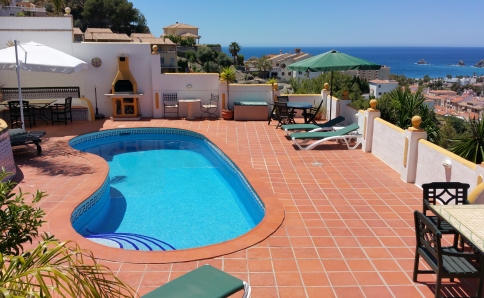 Ferienwohnungen & Villas mit Meerblick in Andalusien