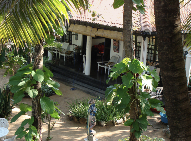 Unsere kleine familiäre Ferienanlage direkt am Strand  - Sri Lanka - 