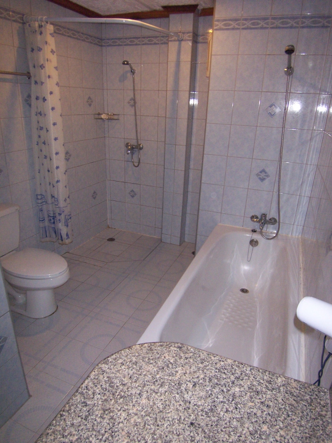 Die privaten Badezimmer sind geräumig und gepflegt - Thailand - 