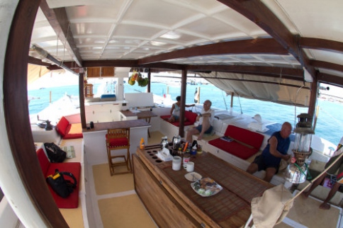 Yacht Charter & Mitsegelreisen ab Bali